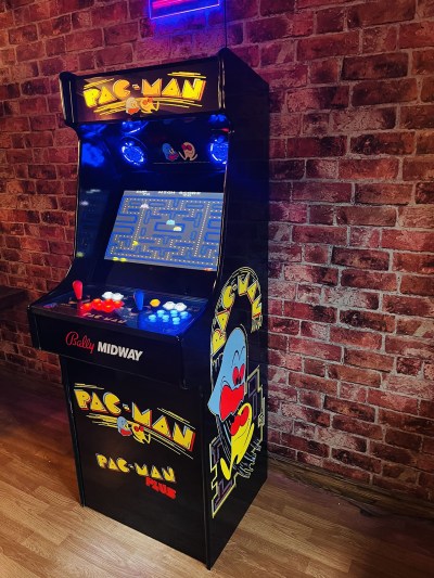 Pacman_Black_Right